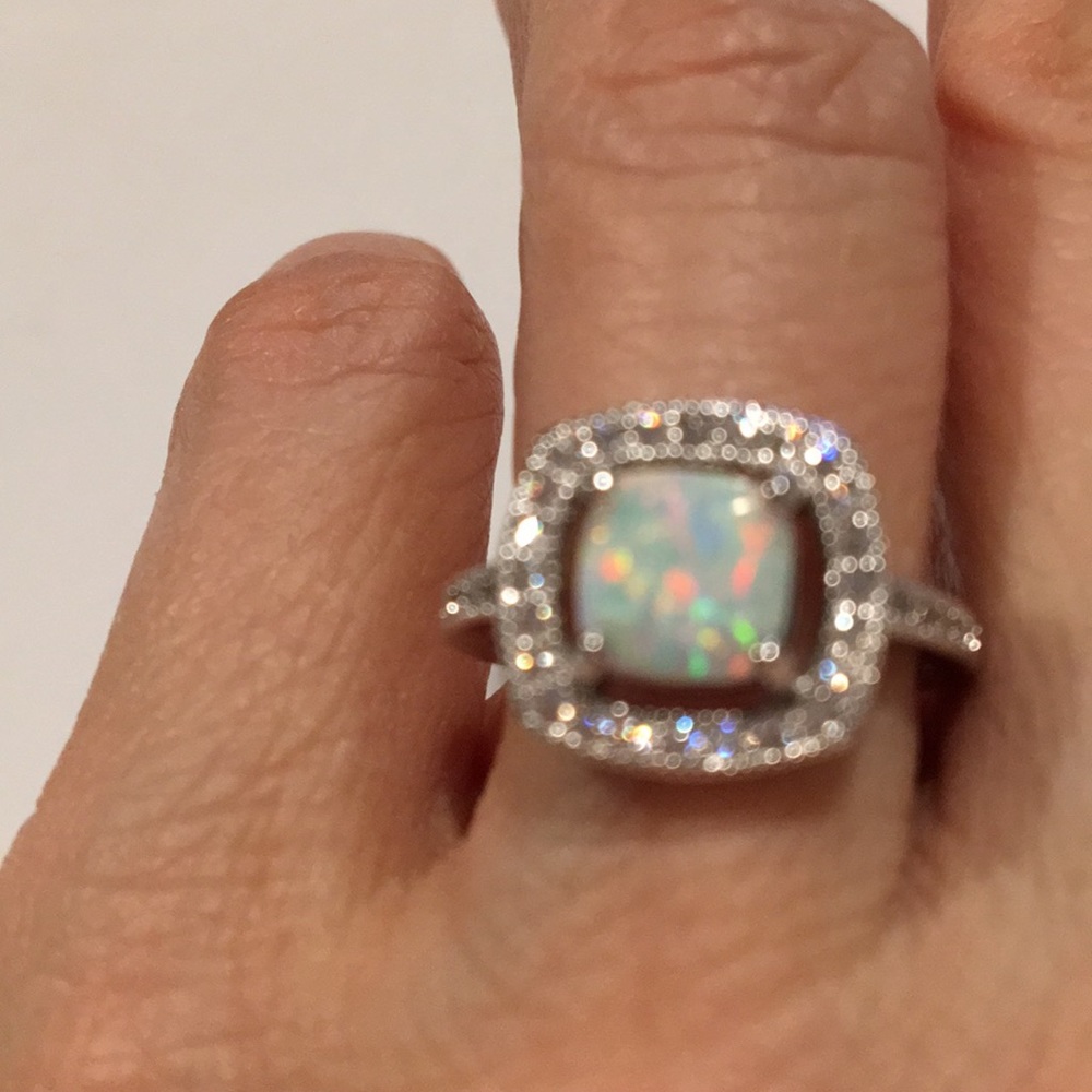 🌸New 925 sterling CZ pave Opal ring